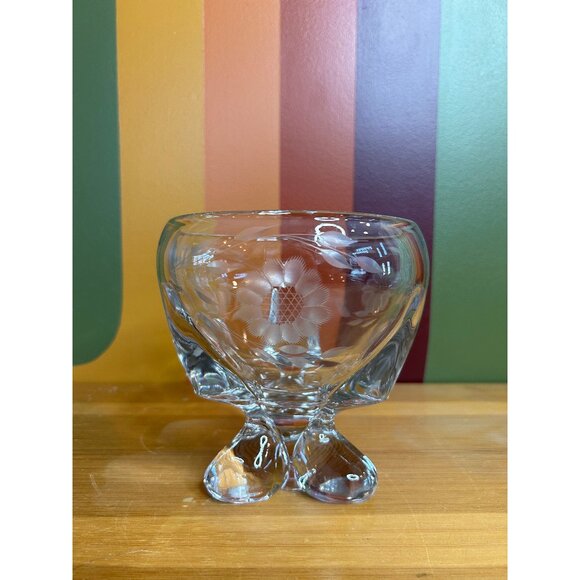 Viking epic three 3 toed etched floral Hughes flower candy bowl - MISSING LID - Picture 1 of 9